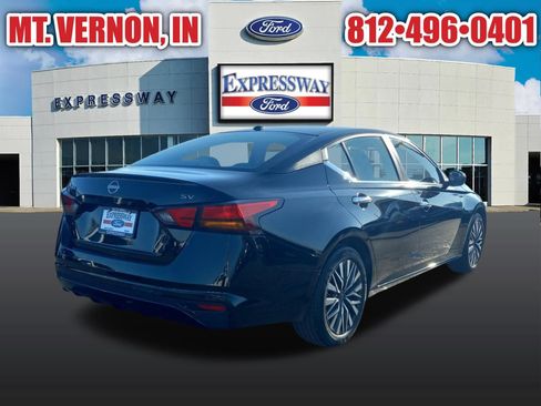 Used 2024 Nissan Altima 2.5 SV image 6