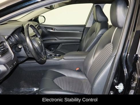 Used 2024 Toyota Camry SE image 15