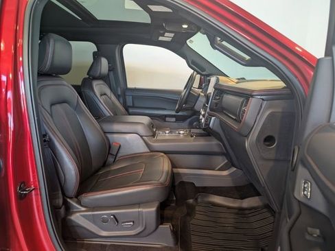 Used 2022 Ford Expedition Max Limited image 30