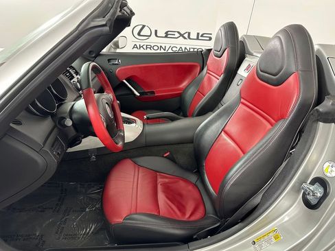 Used 2007 Saturn Sky Base w/ Premium Trim Pkg image 15