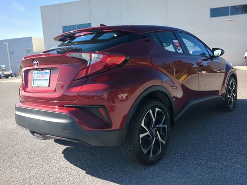 Used 2019 Toyota C-HR XLE image 13