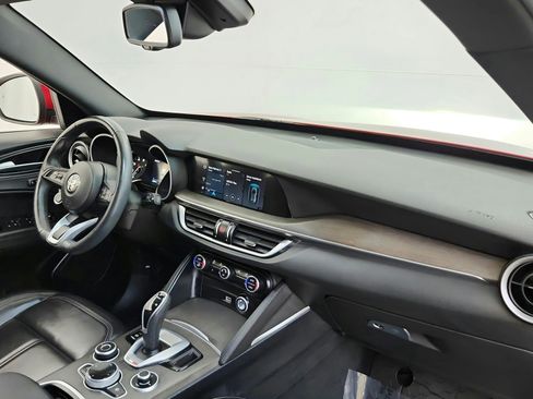 Used 2022 Alfa Romeo Stelvio Ti AWD/4WD image 26