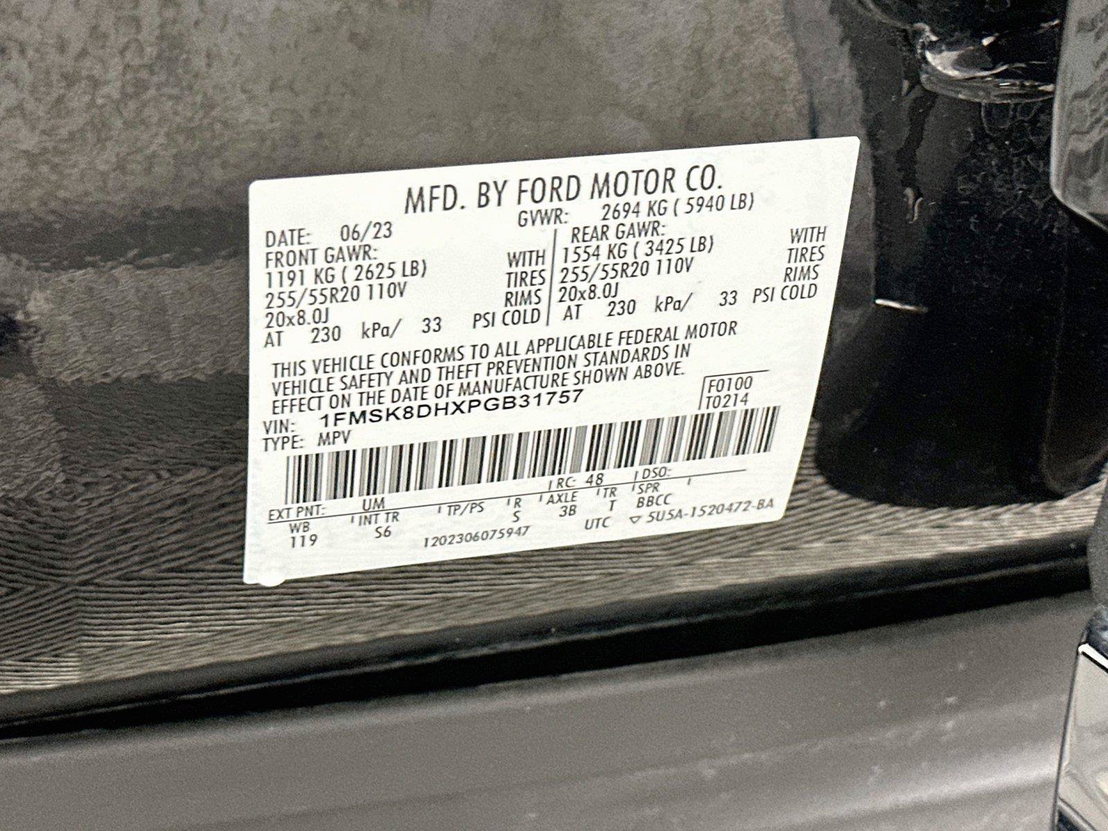 Used 2023 Ford Explorer XLT w/ Equipment Group 202A AWD/4WD image 24