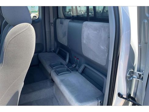 Used 2006 Toyota Tacoma 4x4 Access Cab V6 image 28
