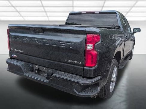 Used 2020 Chevrolet Silverado 1500 Custom w/ Custom Convenience Package RWD image 6