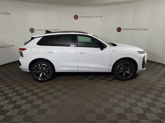 Used 2026 Audi Q3 quattro 2.0T AWD/4WD image 4