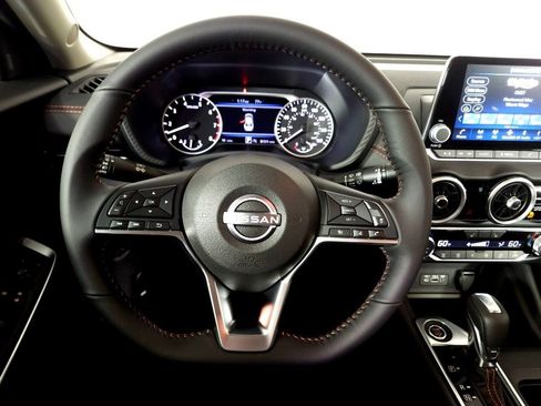 New 2025 Nissan Sentra SR image 15