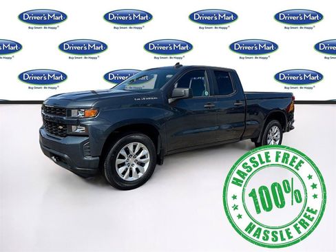 Used 2020 Chevrolet Silverado 1500 Custom w/ Custom Value Package RWD image 3