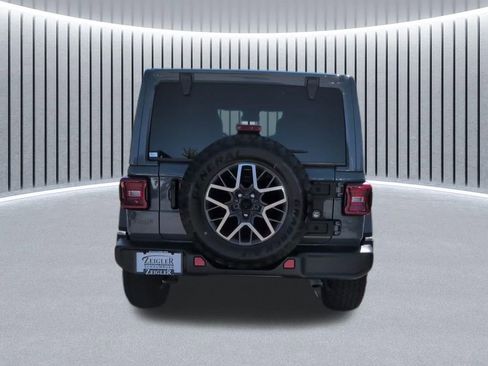 Used 2024 Jeep Wrangler Unlimited Sahara w/ Technology Group AWD/4WD image 6