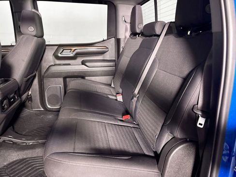 Used 2024 Chevrolet Silverado 1500 LT Trail Boss w/ Convenience Package II image 19