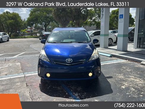 Used 2014 Toyota Prius V Five FWD image 5