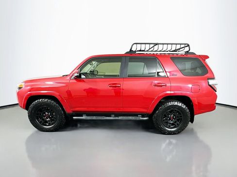 Used 2023 Toyota 4Runner SR5 Premium w/ Moonroof Package AWD/4WD image 8