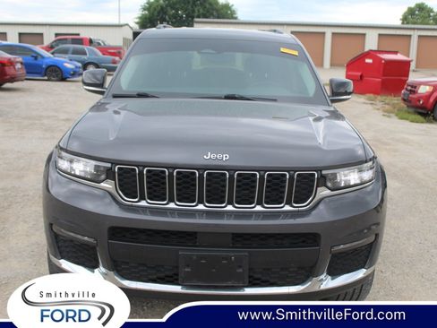 Used 2022 Jeep Grand Cherokee L Limited w/ MOPAR Finishing Package AWD/4WD image 1
