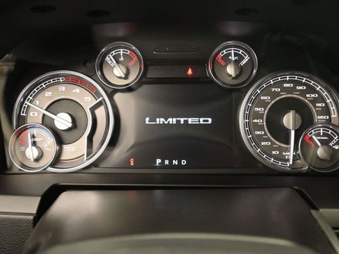 Used 2017 RAM 2500 Limited image 24