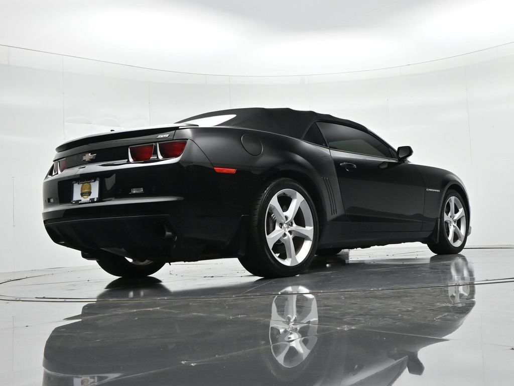 Used 2013 Chevrolet Camaro SS RWD image 21