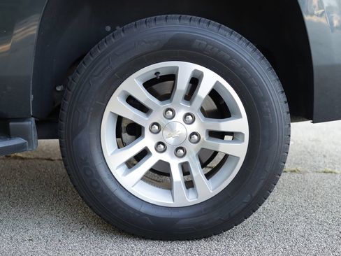 Used 2020 Chevrolet Tahoe LT AWD/4WD image 45