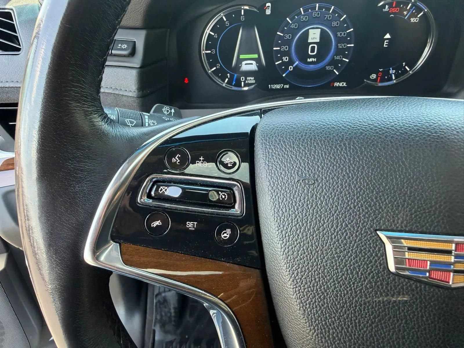 Used 2020 Cadillac Escalade ESV Luxury RWD image 21