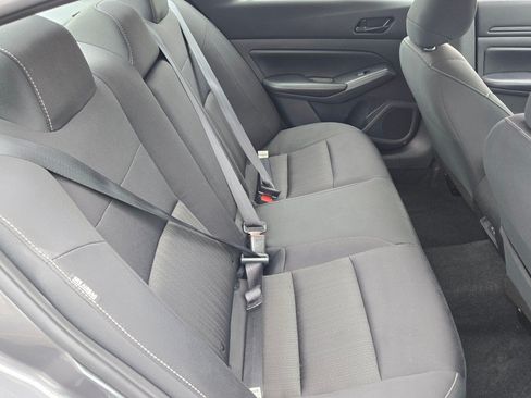 Used 2025 Nissan Altima 2.5 SV FWD image 10