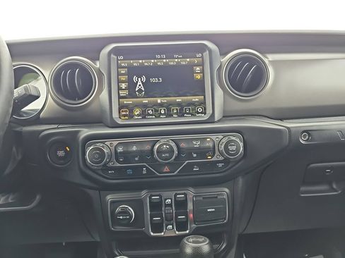 Used 2023 Jeep Wrangler Unlimited w/ Cold Weather Group AWD/4WD image 26