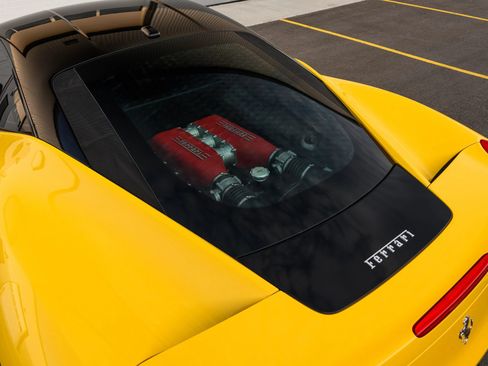 Used 2010 Ferrari 458 Italia Coupe RWD image 20