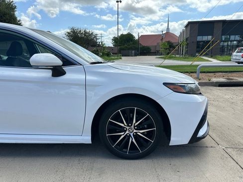 Used 2024 Toyota Camry SE FWD image 23