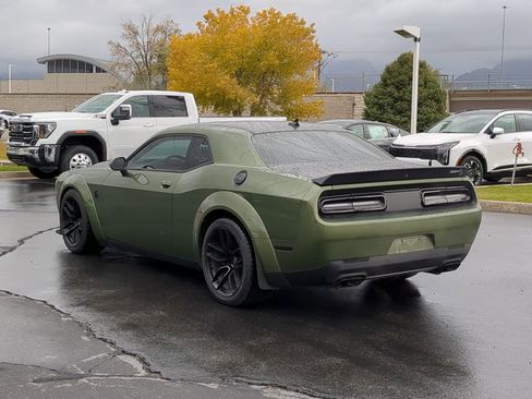 Used 2018 Dodge Challenger SRT Hellcat image 3