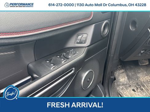 Used 2019 Ford Expedition Limited w/ Equipment Group 303A image 18