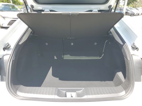 Certified 2024 Toyota Prius LE FWD image 9