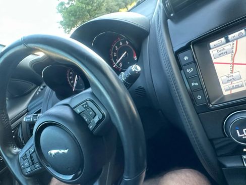 Used 2016 Jaguar F-TYPE S image 29