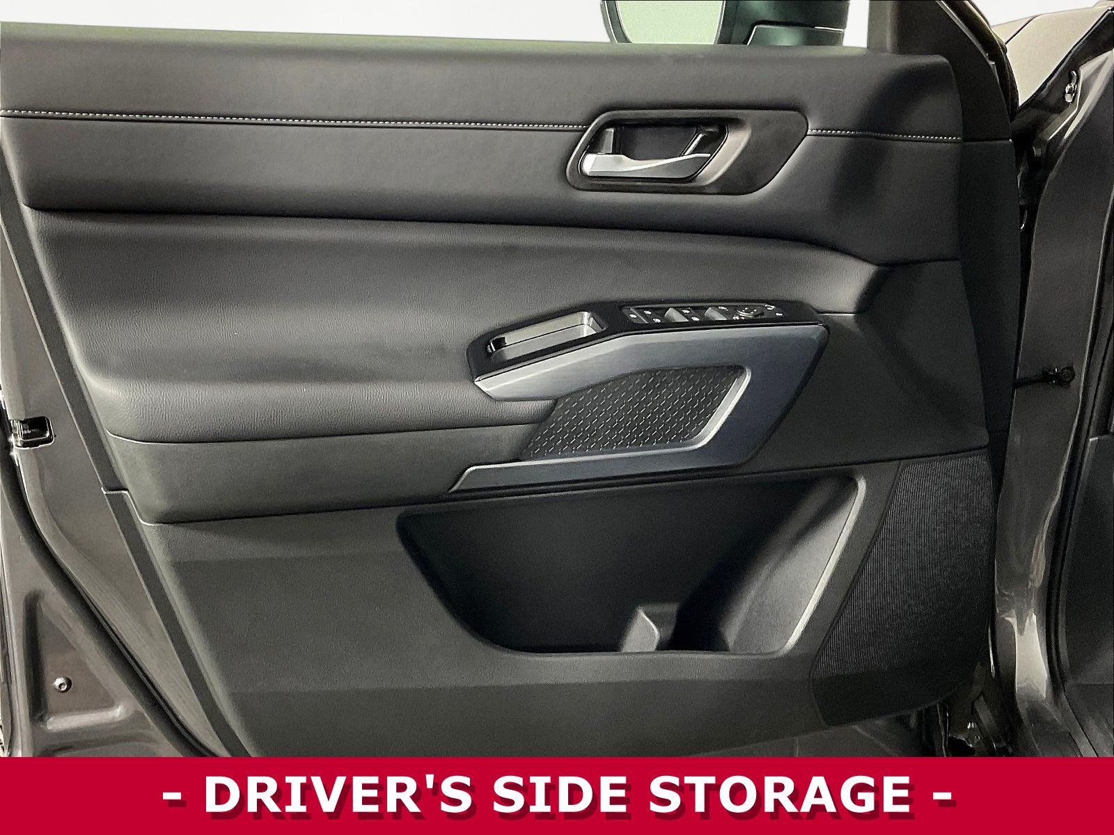 Certified 2025 Nissan Pathfinder SL FWD image 19