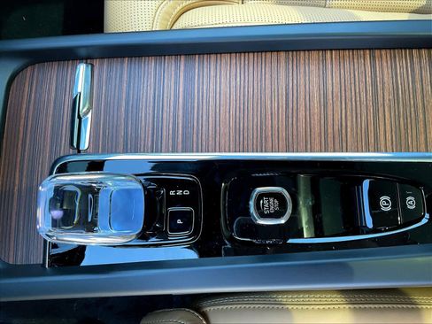 New 2026 Volvo V60 B5 Cross Country Ultra image 10