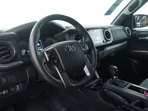 Used 2021 Toyota Tacoma TRD Off-Road w/ Blackout Package (TMS) image 25