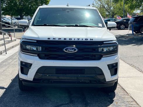 Used 2024 Ford Expedition Max Limited AWD/4WD image 12