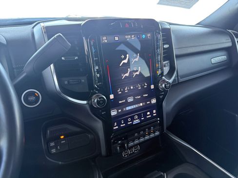 Used 2024 RAM 2500 Laramie w/ Night Edition image 12