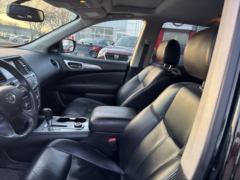 Used 2018 Nissan Pathfinder SL w/ SL Premium Package image 14