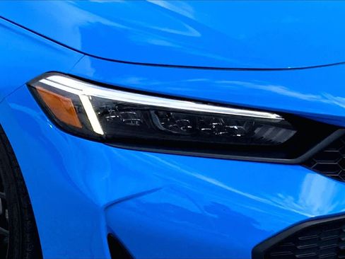 Used 2025 Honda Civic Sport image 24