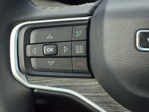 Used 2024 Jeep Wagoneer Series III image 19