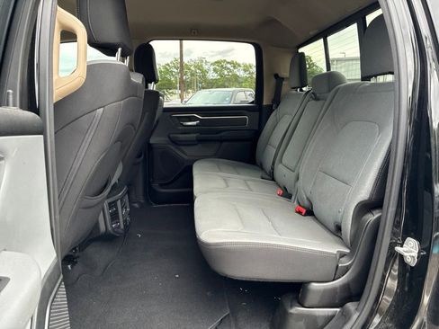 Used 2019 RAM 1500 Big Horn AWD/4WD image 32