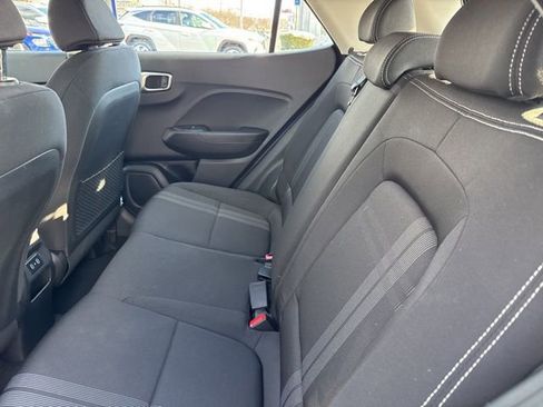 Certified 2024 Hyundai Venue SEL image 23