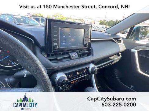 Used 2019 Toyota RAV4 LE AWD/4WD image 26