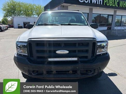 Used 2006 Ford F250 XLT AWD/4WD image 2