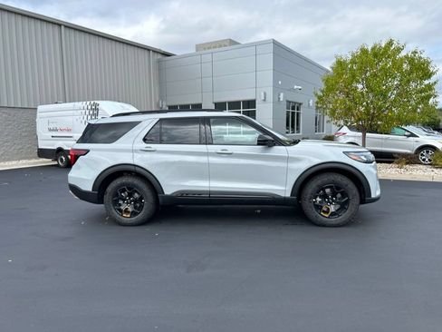 New 2027 Ford Explorer Tremor w/ Sun And Sound Package AWD/4WD image 5