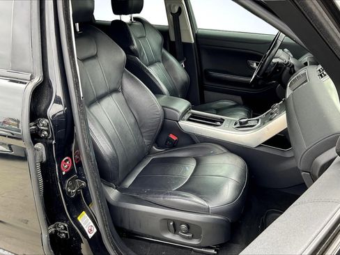 Used 2017 Land Rover Range Rover Evoque SE image 7