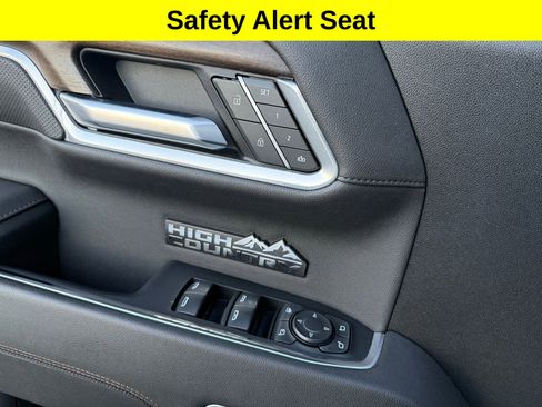 Used 2024 Chevrolet Silverado 1500 High Country w/ Technology Package image 50