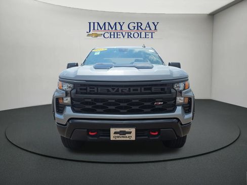 Used 2025 Chevrolet Silverado 1500 Custom Trail Boss AWD/4WD image 8