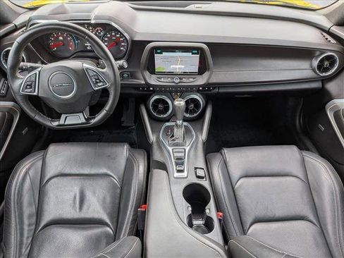 Used 2016 Chevrolet Camaro LT RWD image 16