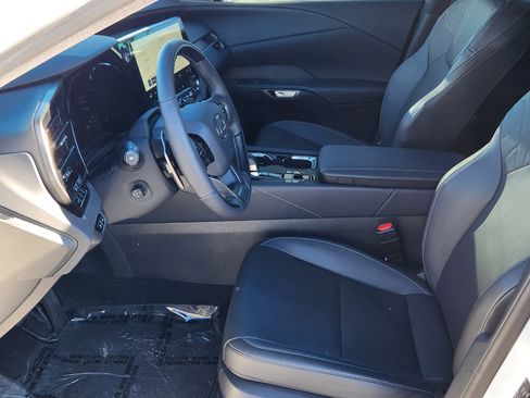 Used 2025 Lexus RX 350 Premium image 15