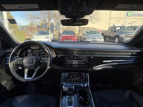 Used 2021 Audi Q8 Premium Plus image 23