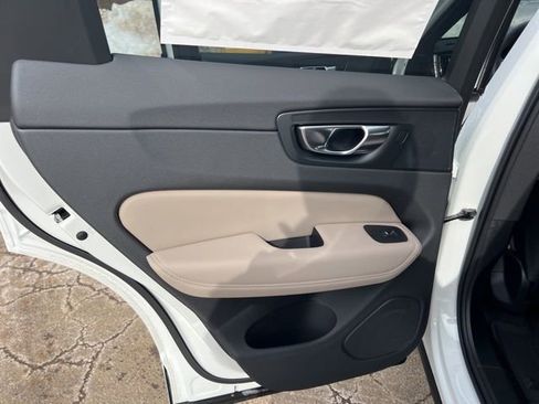 New 2026 Volvo XC60 B5 Plus w/ Protection Package Premier image 20