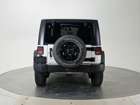 Used 2018 Jeep Wrangler Unlimited Sport S image 4